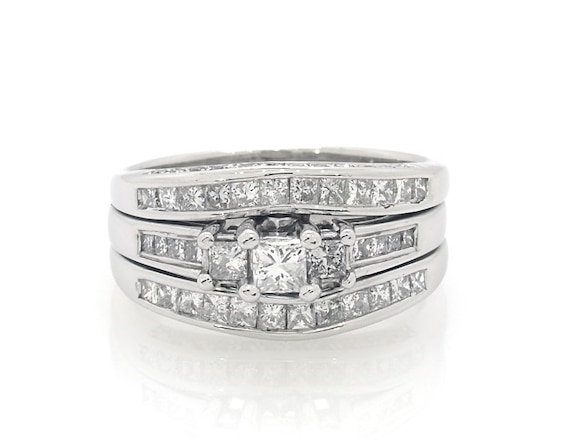 Previously Owned Princess-Cut Diamond Three-Stone Bridal Set 1-1/8 ct tw 14K White Gold 7.5