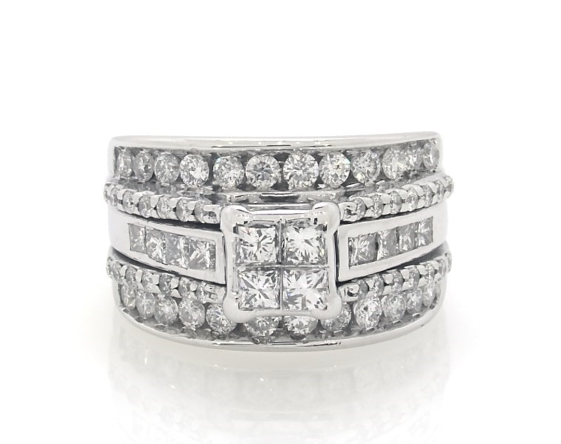 Main Image 1 of Previously Owned Princess-Cut Quad Diamond Halo Bridal Set 1-3/4 ct tw 14K White Gold Size 6