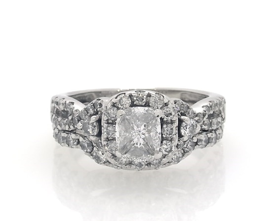 Previously Owned Quad Pie-Cut Diamond Halo Bridal Set 1-1/6 ct tw 14K White Gold Size 5.5