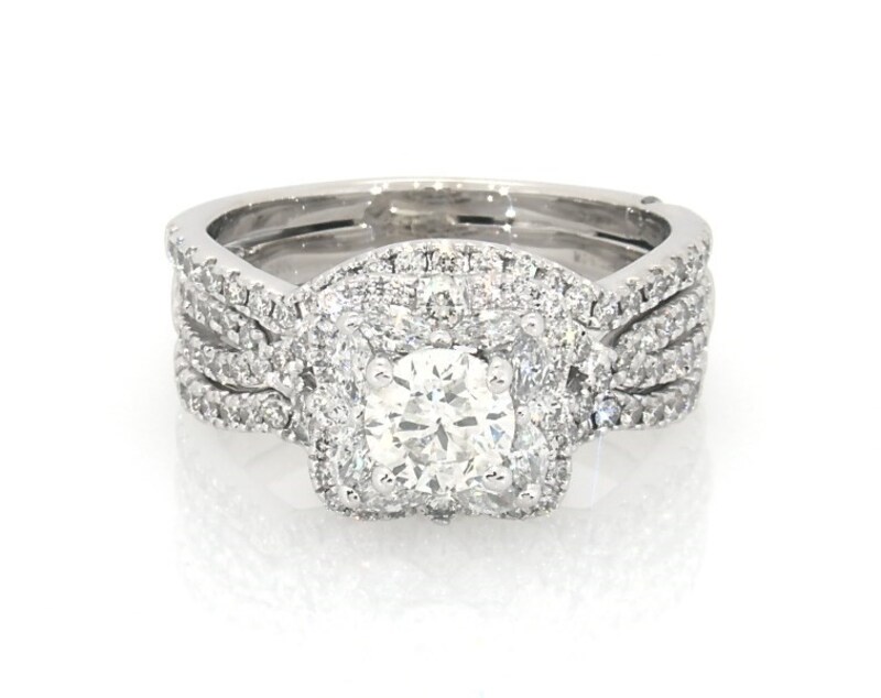 Main Image 1 of Previously Owned Monique Lhuillier Bliss Round & Marquise-Cut Diamond Bridal Set 1-3/4 ct tw 18K White Gold Size 7