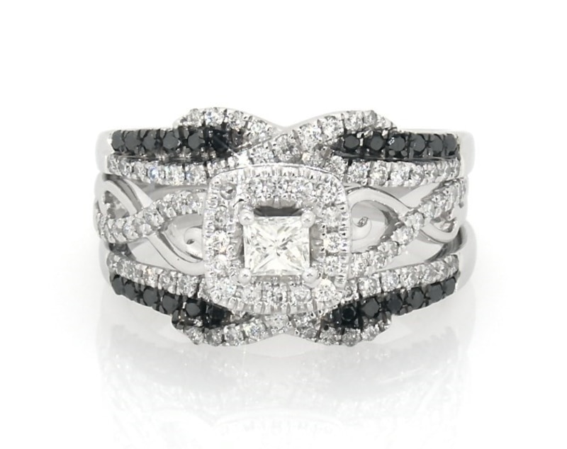 Main Image 1 of Previously Owned Princess-Cut White & Black Diamond Bridal Set 7/8 ct tw 10K White Gold Size 7.25