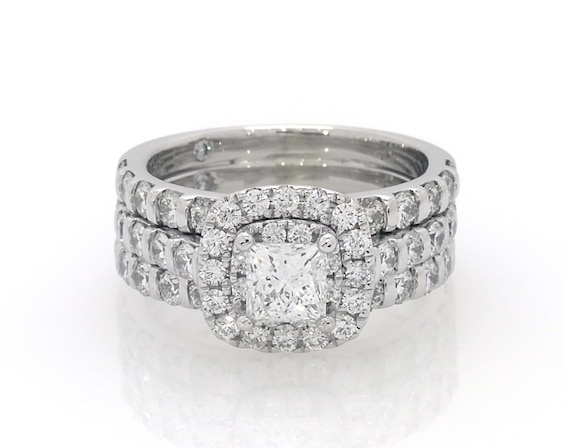 Previously Owned THE LEO Diamond Princess-Cut Double Halo Bridal Set 1-7/8 ct tw 14K White Gold Size 5.5