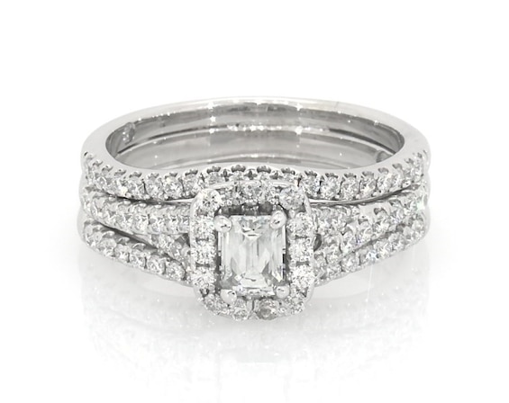 Previously Owned Emerald-Cut Diamond Halo Bridal Set 1-1/3 ct tw 14K White Gold Size 8.5