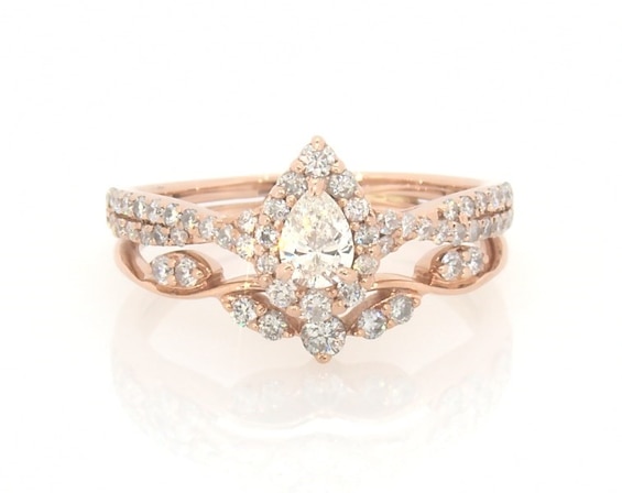 Previously Owned Pear-Shaped Diamond Halo Bridal Set 1/2 ct tw 14K Rose Gold Size 5