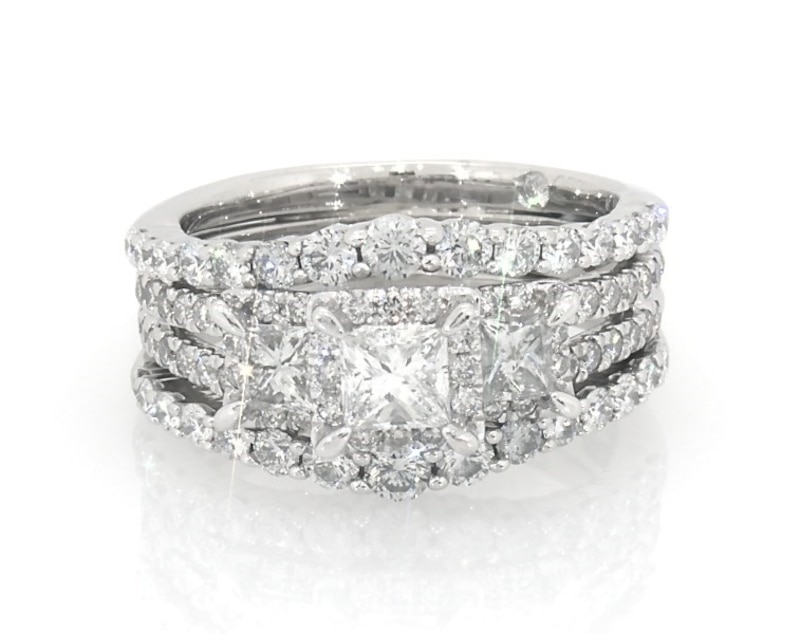 Main Image 1 of Previously Owned Princess-Cut Diamond Three-Stone Bridal Set 1-5/8 ct tw 14K White Gold Size 6