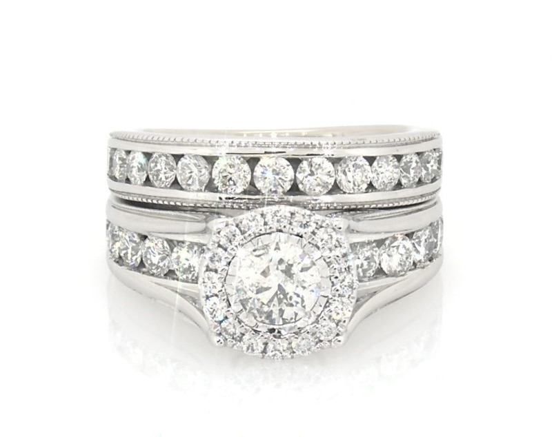 Main Image 1 of Previously Owned Round-Cut Diamond Halo Bridal Set 1-7/8 ct tw 14K White Gold Size 5.75
