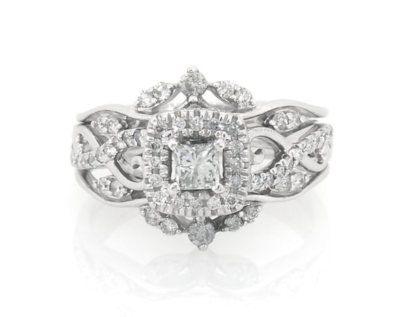 Previously Owned Princess-Cut Diamond Halo Bridal Set 5/8 ct tw 10K & 14K White Gold Size 6.75