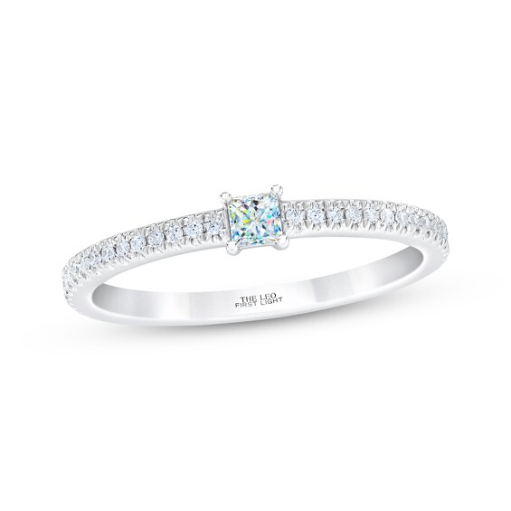 Previously Owned THE LEO First Light Diamond Princess & Round-Cut Anniversary Band 1/4 ct tw 14K White Gold