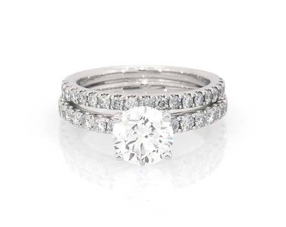 Previously Owned Round-Cut Lab-Grown Diamond Bridal Set 1-1/2 ct tw 14K White Gold Size 4