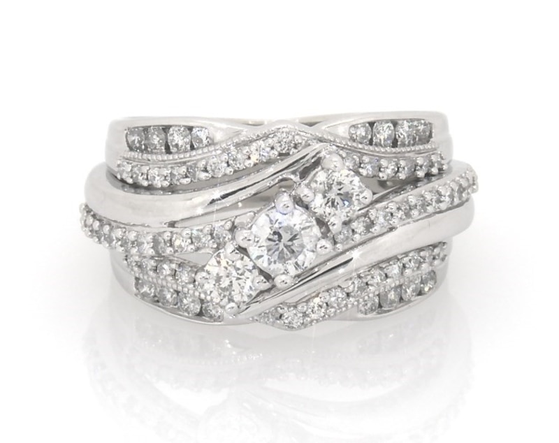 Main Image 1 of Previously Owned Round-Cut Diamond Three-Stone Bridal Set 3/4 ct tw 10K White Gold Size 4.25