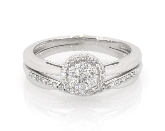 Previously Owned Diamond Bridal Set 1/3ct tw Round-cut in 10K White Gold and 14K White Gold size 7
