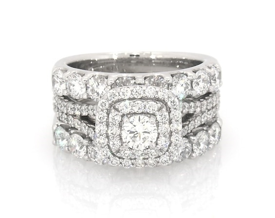Previously Owned Lab-Grown Diamonds Double Halo Cushion Frame Bridal Set 2-7/8ct tw 14K White Gold size 6.25