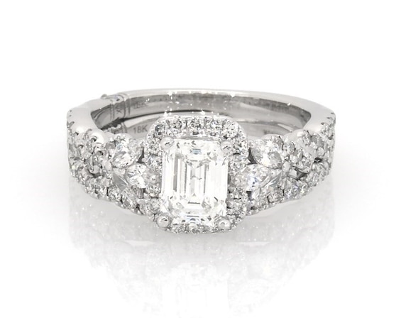 Previously Owned Monique Lhuillier Bliss Diamond Bridal Set 1-1/2ct tw Round-cut 18K White Gold Size 5.5