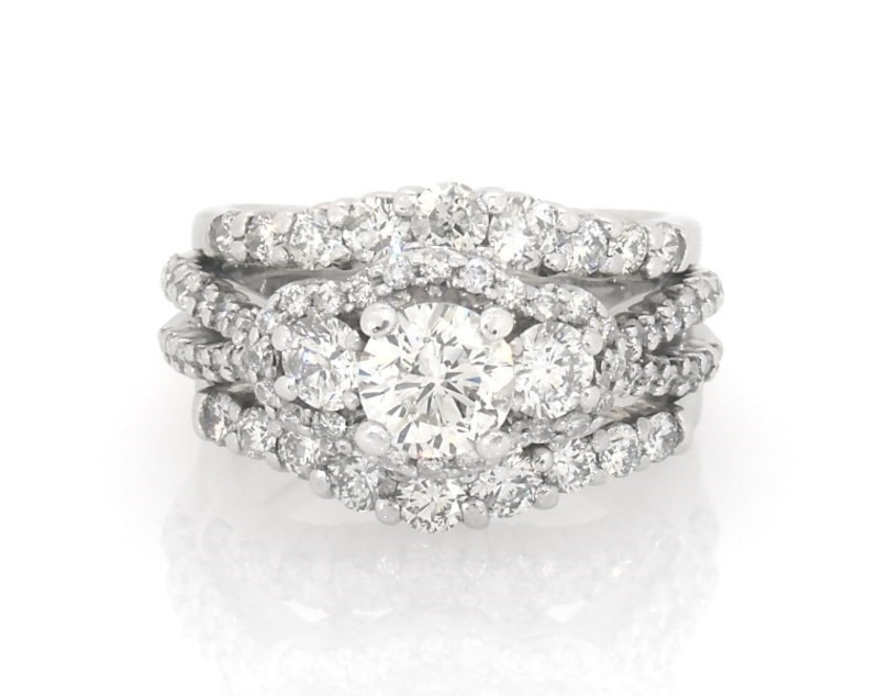 Main Image 1 of Previously Owned Diamond Bridal Set 2-1/5ct tw Round-cut 14K White Gold Size 5