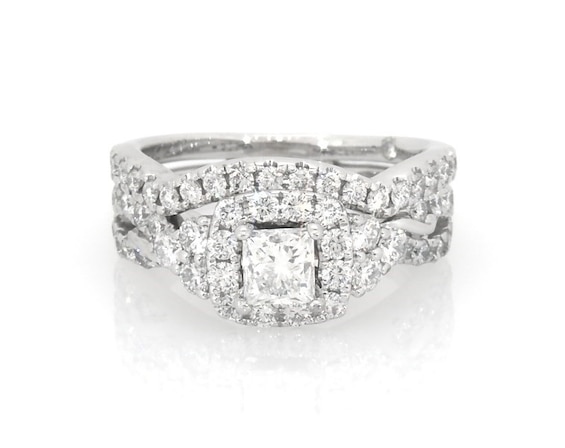 Previously Owned THE LEO Diamond Bridal Set 1-1/3ct tw Round-cut 14K White Gold Size 4