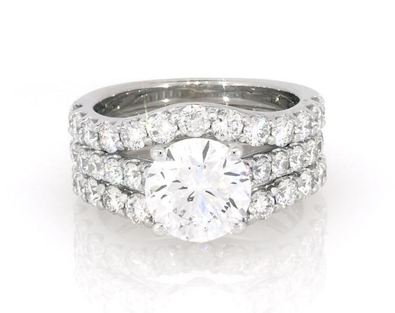 Previously Owned Round-Cut Lab-Grown Diamond Bridal Set 4 ct tw 14K White Gold Size 5.75
