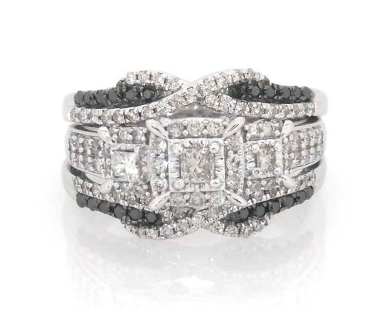 Main Image 1 of Previously Owned Princess-Cut White & Black Diamond Three-Stone Bridal Set 7/8 ct tw 14K White Gold Size 7.5