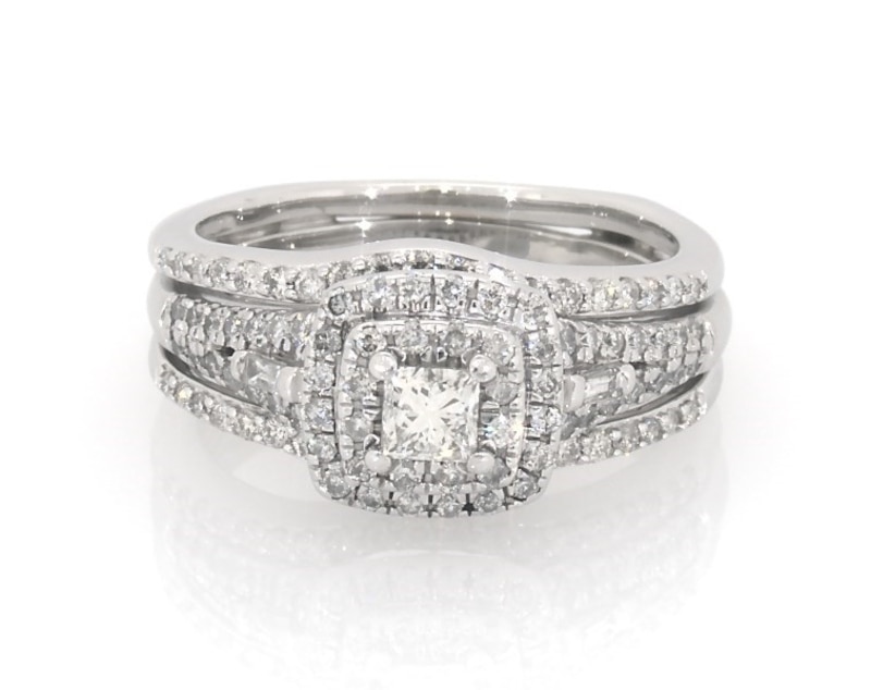 Main Image 1 of Previously Owned Princess-Cut Diamond Double Halo Bridal Set 7/8 ct tw 10K White Gold Size 6.75