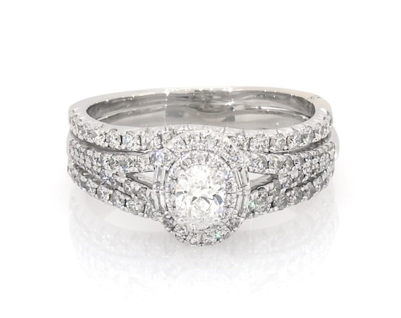 Previously Owned Oval-Cut Diamond Double Halo Bridal Set 1-3/8 ct tw 18K White Gold 9.5