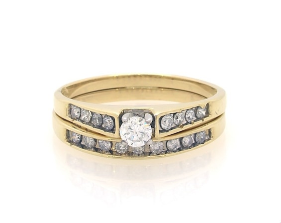 Previously Owned Round-Cut Diamond Bridal Set ct tw 14K Gold Size