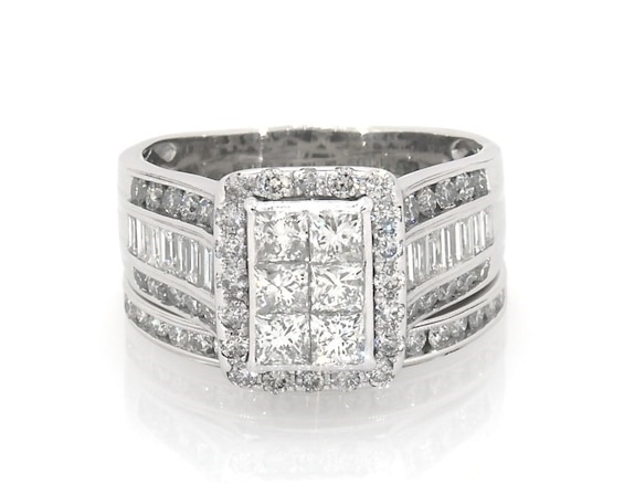 Previously Owned Princess-Cut Multi-Diamond Halo Bridal Set 2-1/2 ct tw 14K White Gold Size 8.25