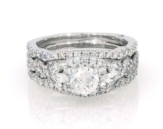 Previously Owned Monique Lhuillier Bliss Round-Cut Diamond Bridal Set 1-5/8 ct tw 18K White Gold 5.5