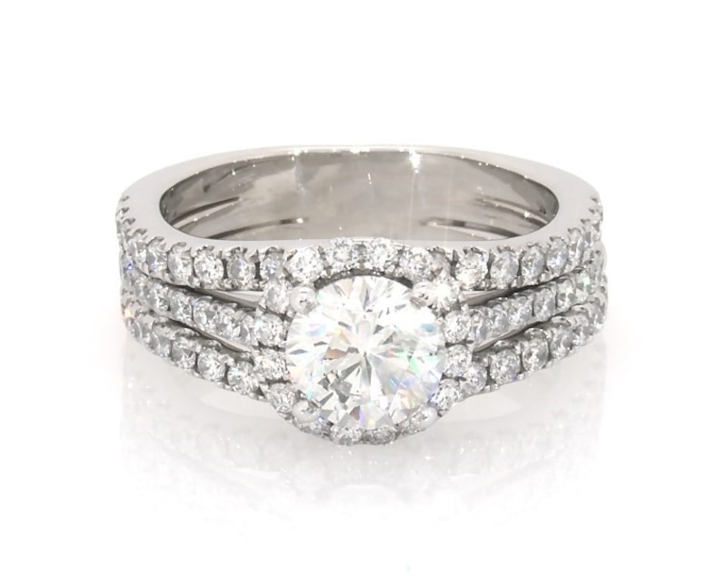 Main Image 1 of Previously Owned Round-Cut Diamond Halo Bridal Set 1-3/4 ct tw 14K White Gold Size 5.75