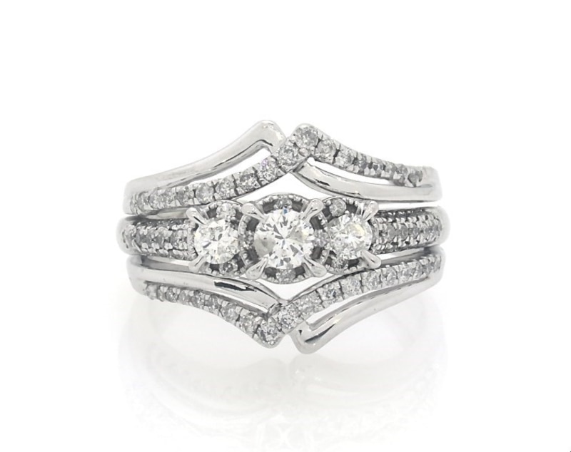 Main Image 1 of Previously Owned Round-Cut Diamond Three-Stone Bridal Set 5/8 ct tw 10K & 14K White Gold Size 6.5