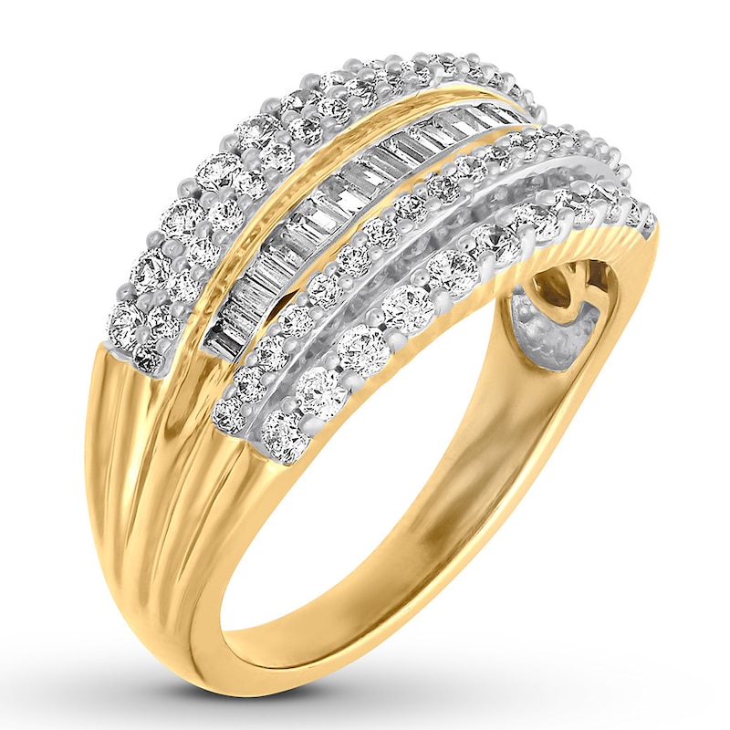 Main Image 3 of Previously Owned Diamond Ring 1 ct tw Round & Baguette 10K Yellow Gold
