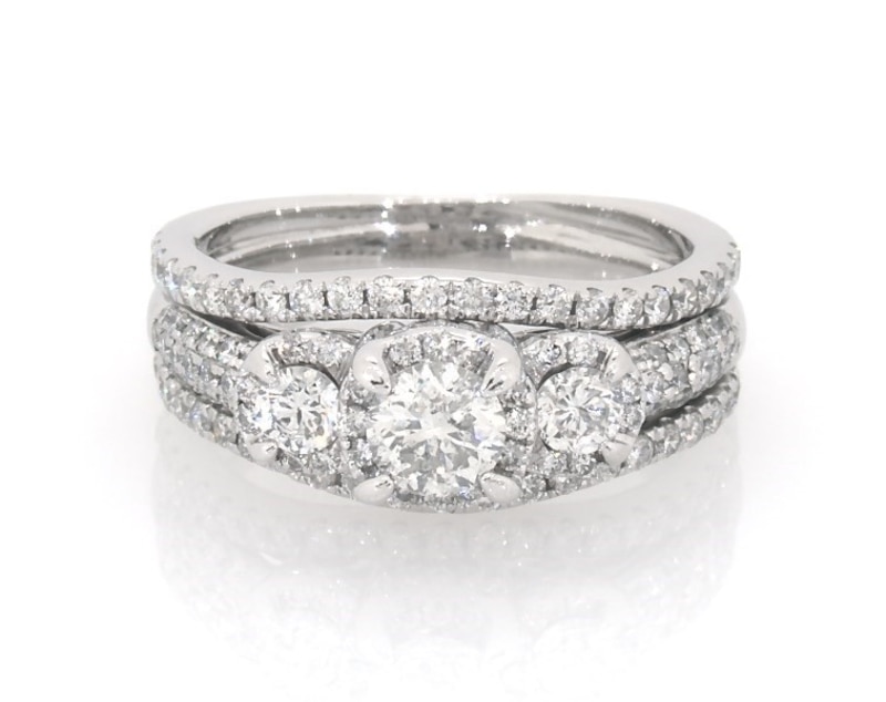 Main Image 1 of Previously Owned Round-Cut Diamond Three-Stone Bridal Set 1-1/3 ct tw 14K White Gold Size 6.5