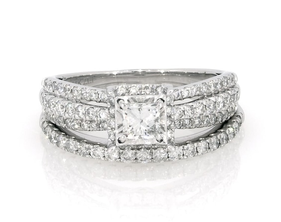 Previously Owned Princess-Cut Diamond Halo Bridal Set 1-1/4 ct tw 14K White Gold Size 8.25