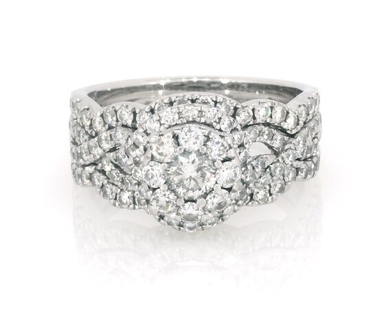 Previously Owned Round-Cut Diamond Halo Bridal Set 1-3/8 ct tw 14K White Gold Size 7