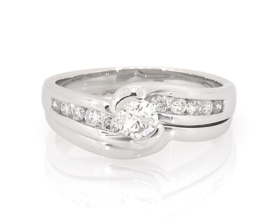 Previously Owned Round-Cut Diamond Bypass Bridal Set 5/8 ct tw 14K White Gold Size 8