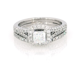 Previously Owned THE LEO First Light Diamond Princess-Cut Bridal Set 7/8 ct tw 14K White Gold Size 5