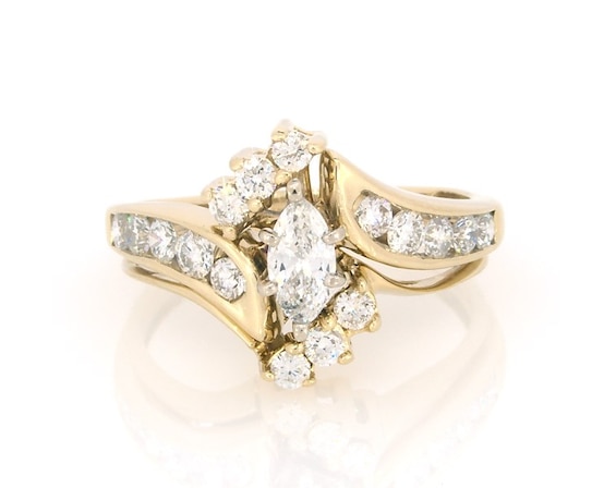 Previously Owned Marquise-Cut Diamond Bypass Bridal Set 7/8 ct tw 14K Yellow Gold 7