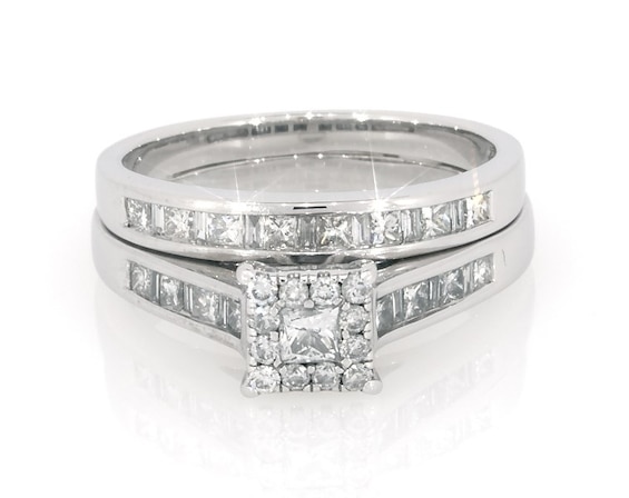 Previously Owned Princess-Cut Diamond Halo Bridal Set 7/8 ct tw 14K White Gold Size 8