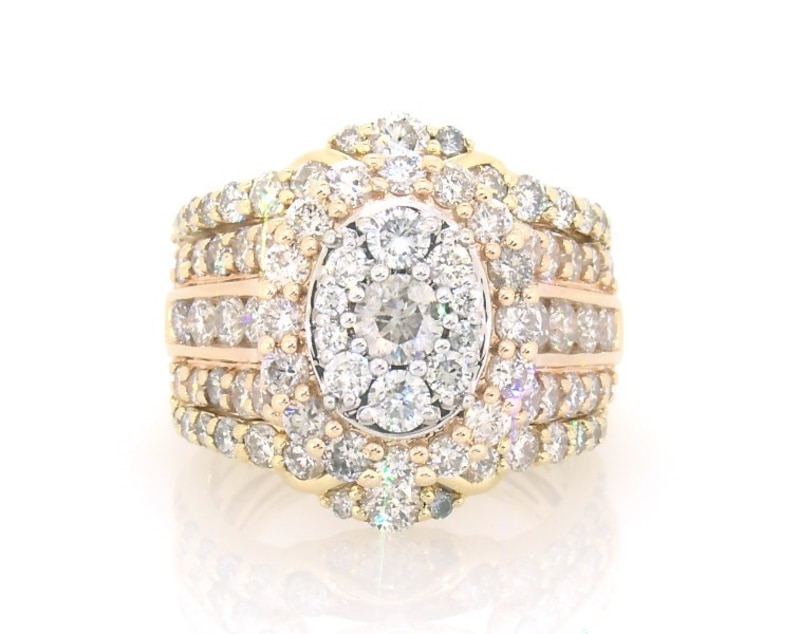 Main Image 1 of Previously Owned Multi-Diamond Oval Halo Bridal Set 2-5/8 ct tw 10K Two-Tone Gold Size 4.75