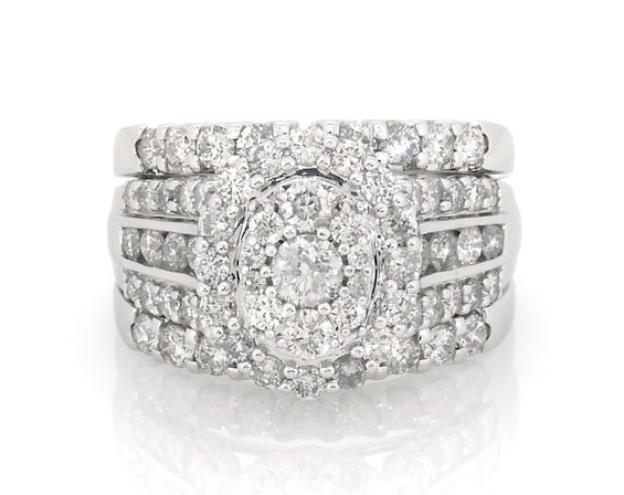 Previously Owned Multi-Diamond Bridal Set 2-7/8 ct tw 10K White Gold Size 8.5