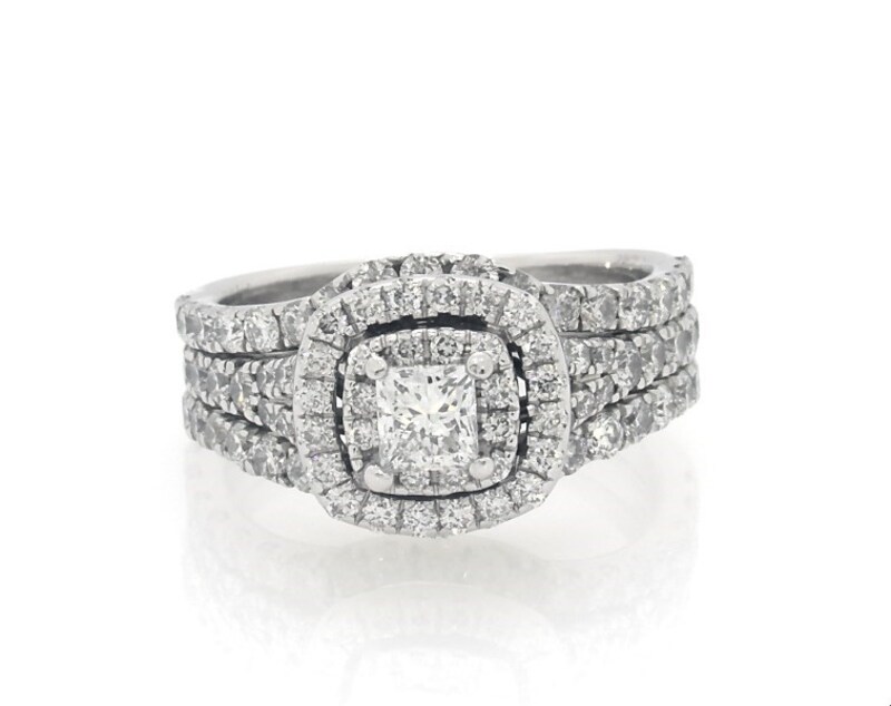 Main Image 1 of Previously Owned Neil Lane Princess-Cut Diamond Halo Bridal Set 1-3/4 ct tw 14K White Gold Size 5