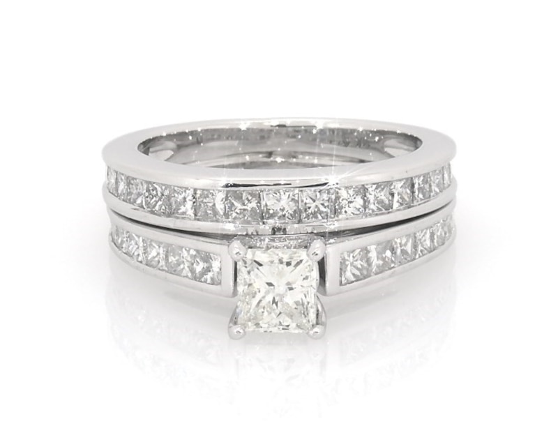Main Image 1 of Previously Owned Princess-Cut Diamond Bridal Set 1-7/8 ct tw 14K White Gold Size 6