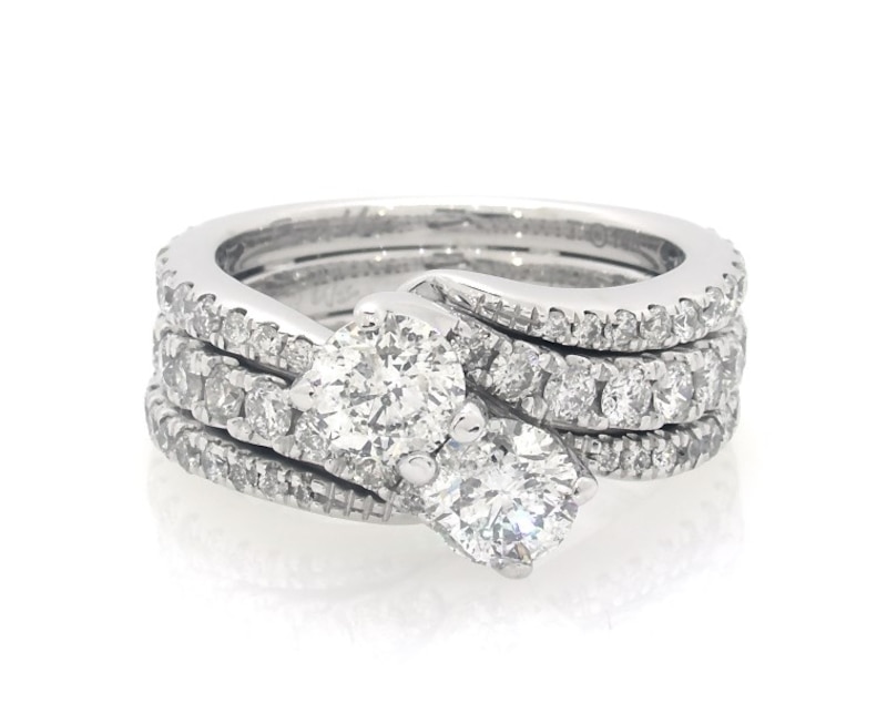 Main Image 1 of Previously Owned Ever Us Round-Cut Diamond Bridal Set 2-1/2 ct tw 14K White Gold Size 6.25