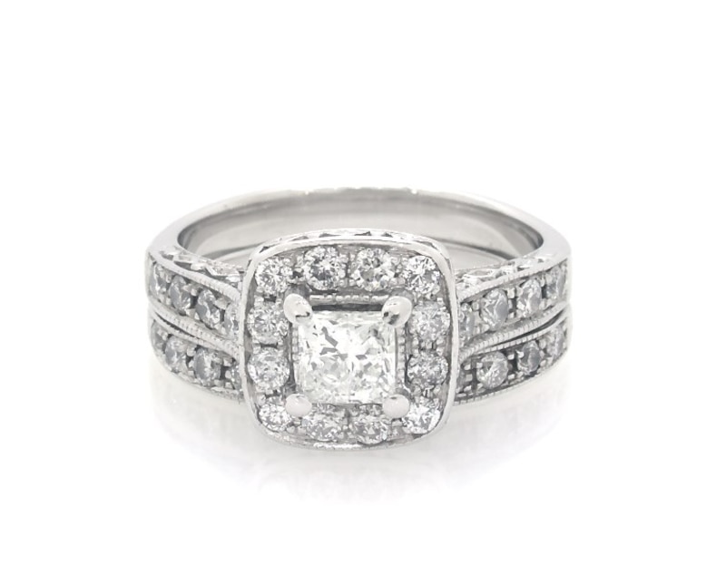 Main Image 1 of Previously Owned Princess-Cut Diamond Halo Bridal Set 1-1/5 ct tw 14K White Gold Size 5.25