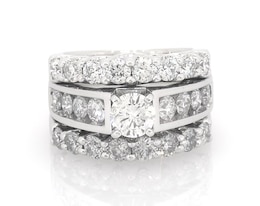 Previously Owned Round-Cut Diamond Bridal Set 3-3/8 ct tw 14K White Gold Size 6