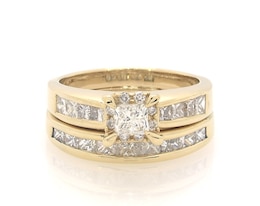 Previously Owned Princess-Cut Diamond Bridal Set 2-1/4 ct tw 14K Yellow Gold Size 8.5
