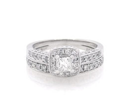 Previously Owned Princess-Cut Diamond Halo Bridal Set 5/8 ct tw 14K White Gold Size 5