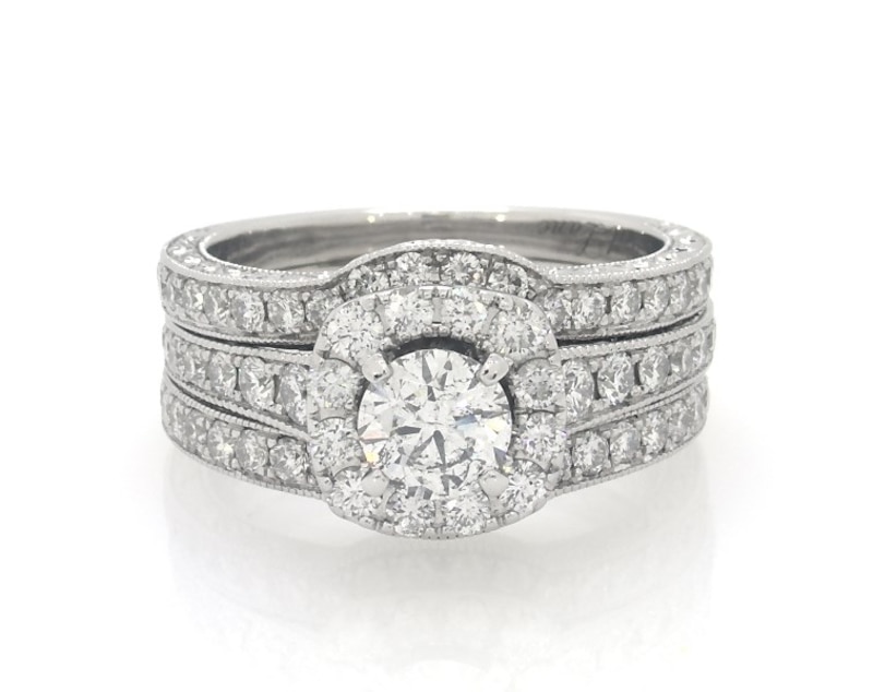 Main Image 1 of Previously Owned Neil Lane Round-Cut Diamond Bridal Set 1-3/4 ct tw 14K White Gold Size 6.5