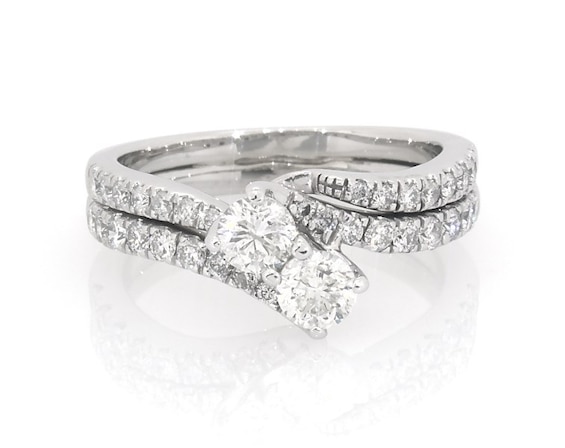 Previously Owned Round-Cut Diamond Two-Stone Bridal Set 1-1/8 ct tw 14K White Gold Size 7.25