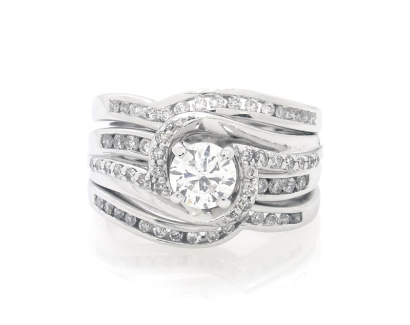 Main Image 1 of Previously Owned Round-Cut Diamond Bypass Bridal Set 7/8 ct tw 10K White Gold Size 4