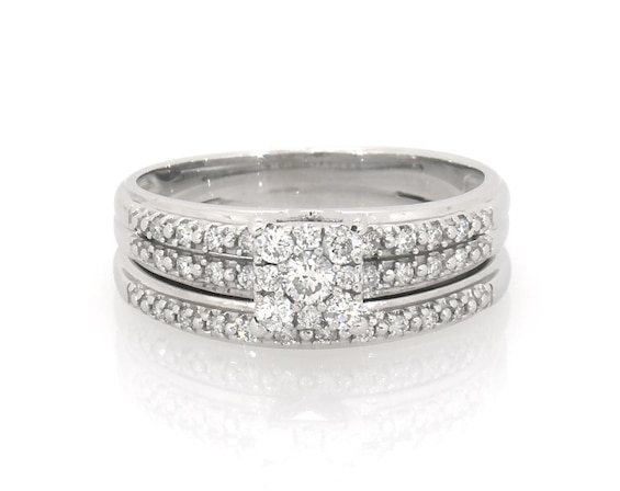 Previously Owned Multi-Diamond Bridal Set 1/4 ct tw 10K White Gold Size 6.75