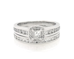 Previously Owned Princess-Cut Diamond Halo Bridal Set 7/8 ct tw 14K White Gold Size 5.5
